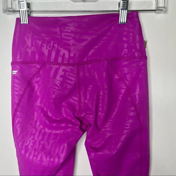 FABLETICS Kick Butt Fiesta Define High-Waisted 7/8 Barbiecore Legging - Picture 12 of 15